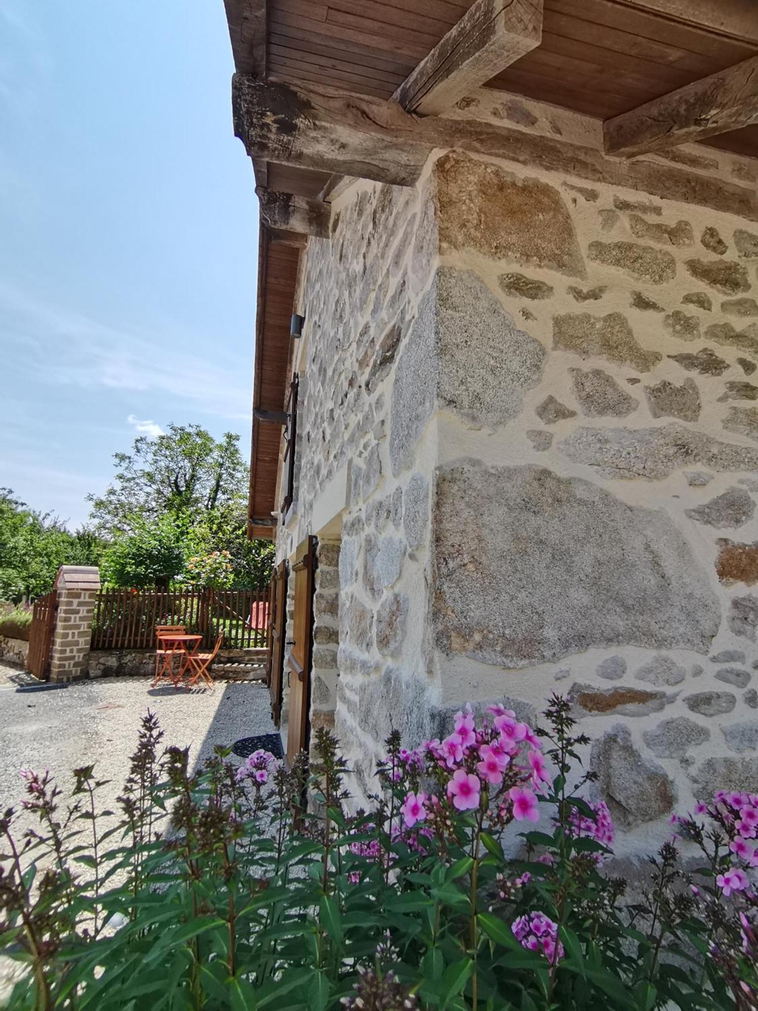 La Petite Porcherie Ladignac-le-Long Екстериор снимка